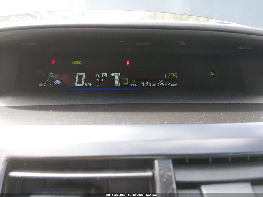 Фото 7 - TOYOTA PRIUS V