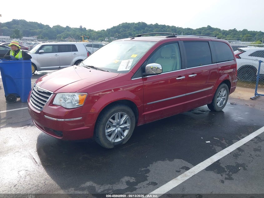 2010 Chrysler Town & Country, Лівий зад, IAAI, VIN 2A4RR7DX5AR449558 — фото 2