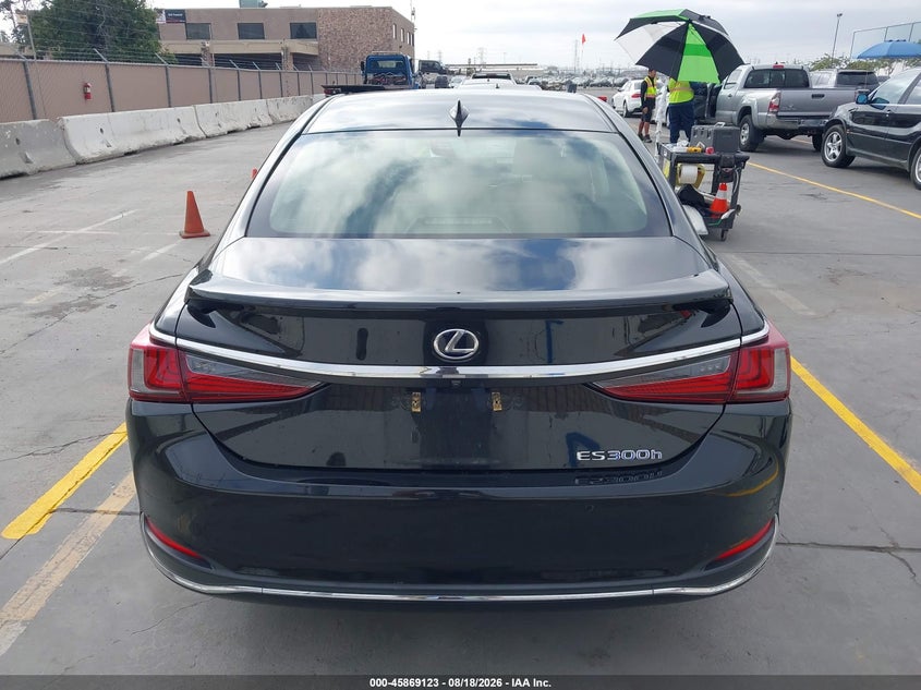 LEXUS ES 300H 2019 VIN JTHB21B15K2023777
