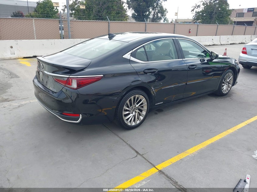 LEXUS ES 300H - zdjęcie 4