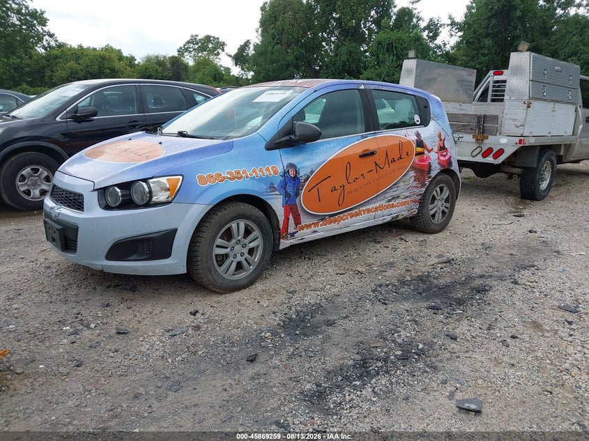 2015 CHEVROLET SONIC auction photo 2