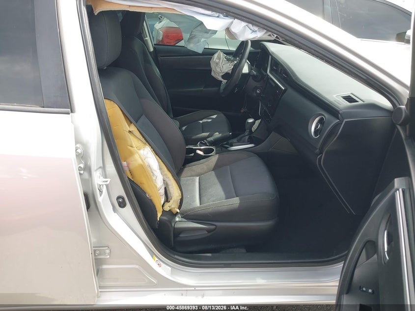 2017 TOYOTA COROLLA auction photo 5