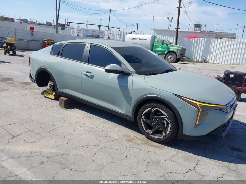 2026 KIA K4 — zdjęcie z aukcji