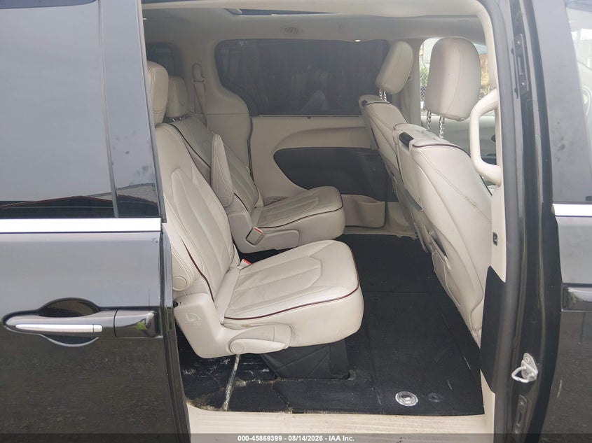 CHRYSLER PACIFICA 2017 VIN 2C4RC1GGXHR527956