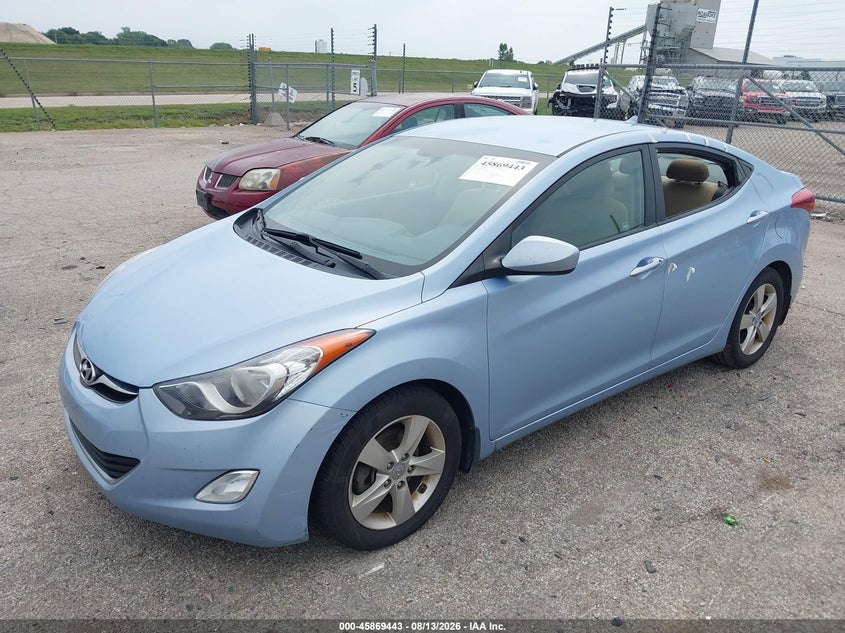 2013 HYUNDAI ELANTRA auction photo 2