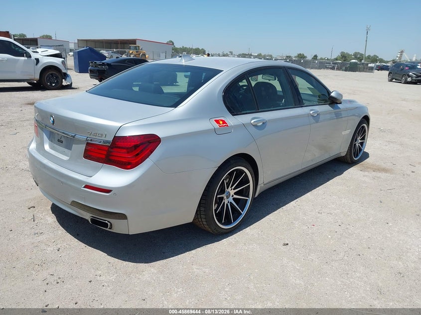 2013 BMW 740I auction photo 4