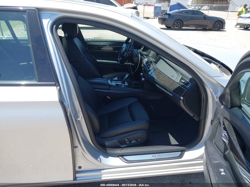 2013 BMW 740I auction photo 5