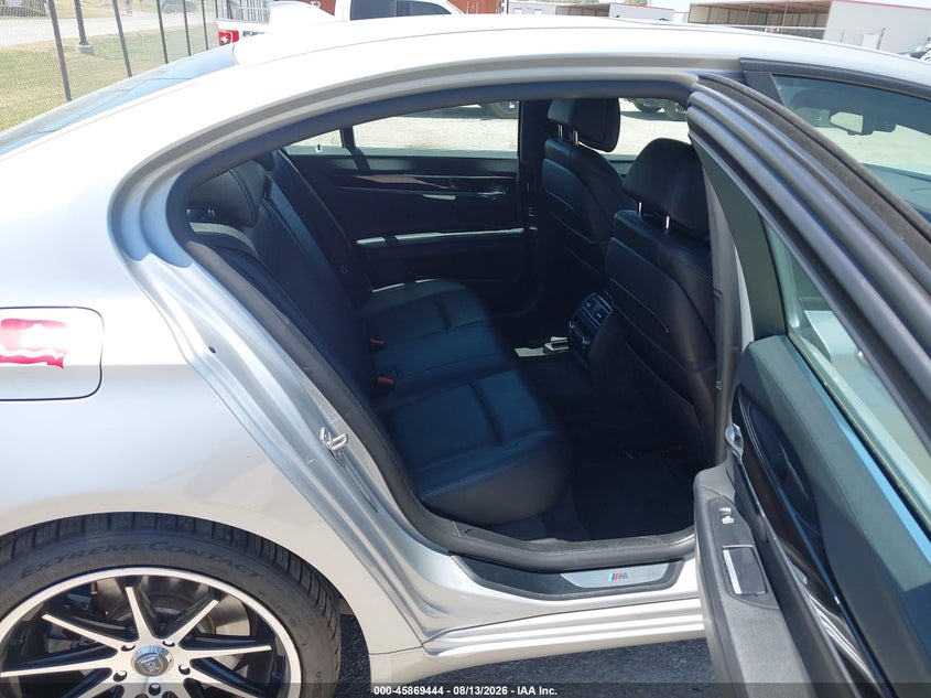 2013 BMW 740I auction photo 8