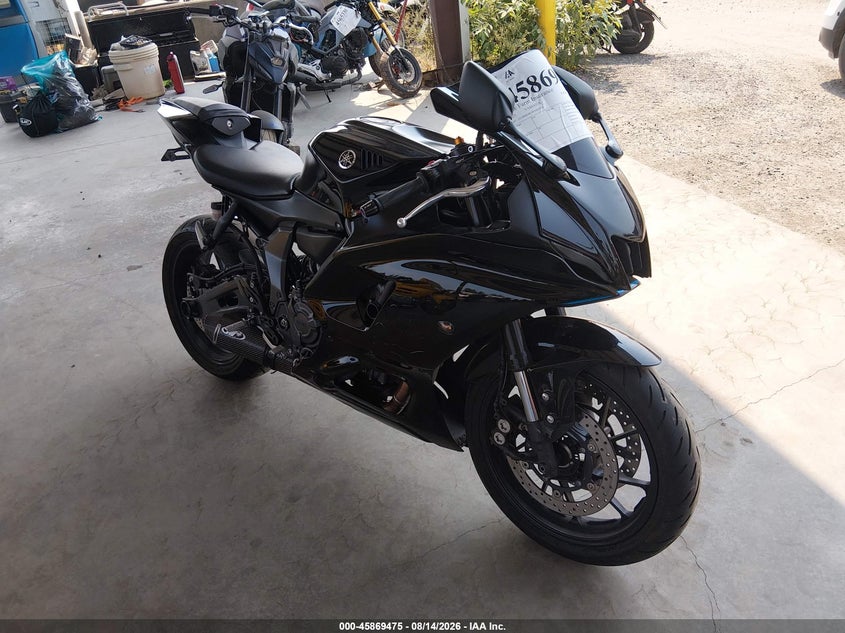 2023 Yamaha Yzfr7