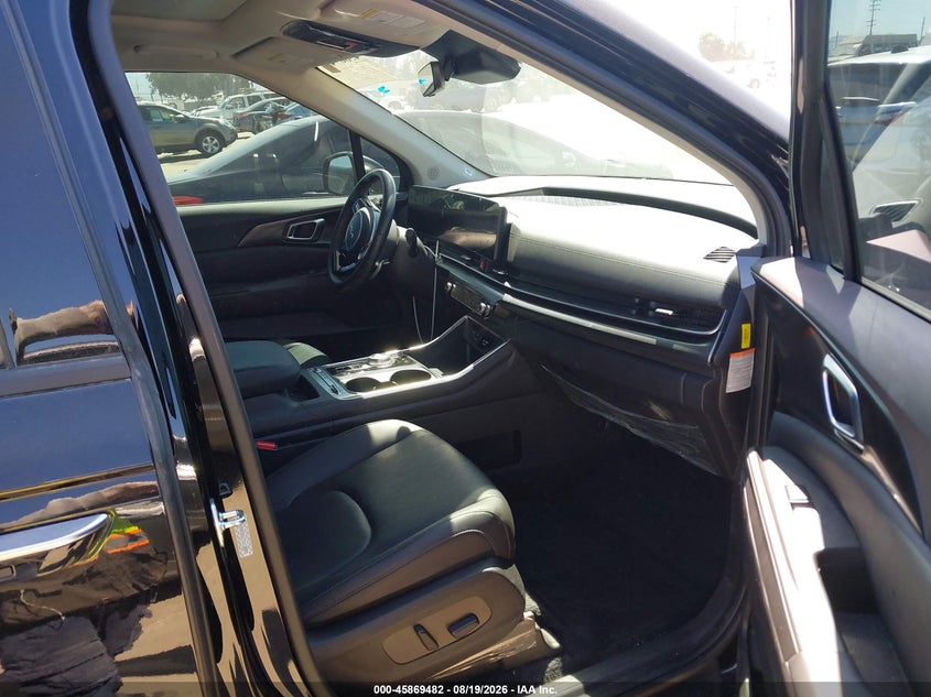 2026 KIA CARNIVAL MPV HYBRID auction photo 5