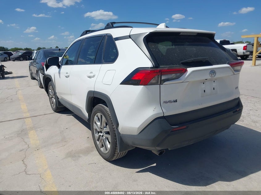 TOYOTA RAV4 - zdjęcie 3