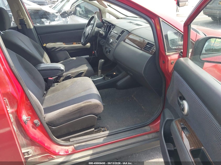 2011 NISSAN VERSA auction photo 5