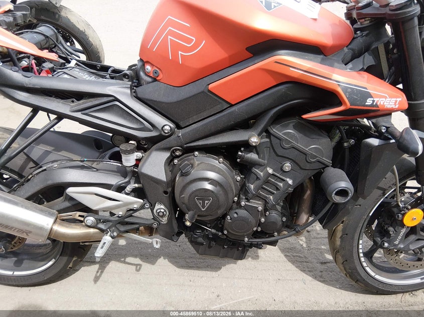 TRIUMPH STREET TRIPLE 2025