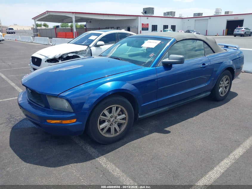 2006 FORD MUSTANG auction photo 2