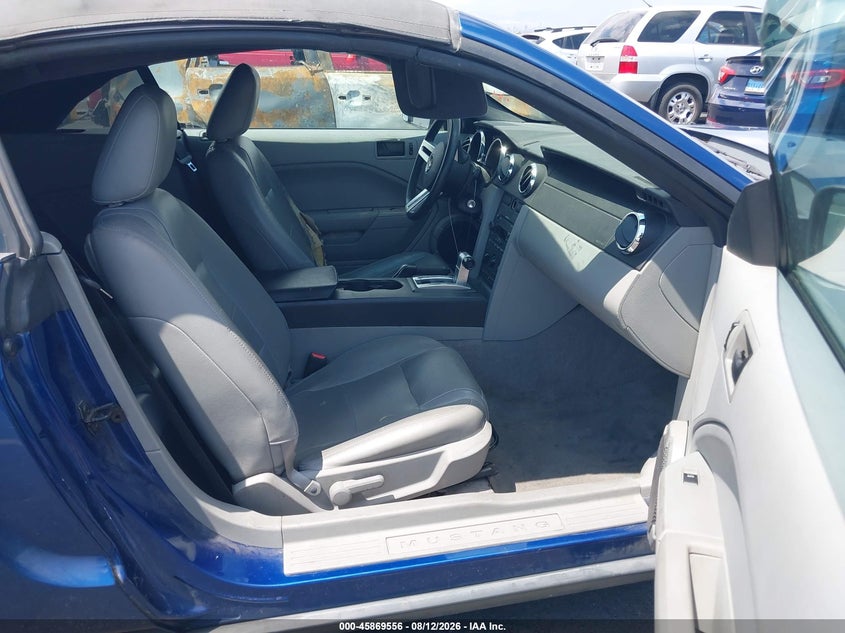 2006 FORD MUSTANG auction photo 5