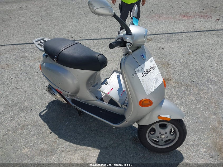 2001 Vespa M198f