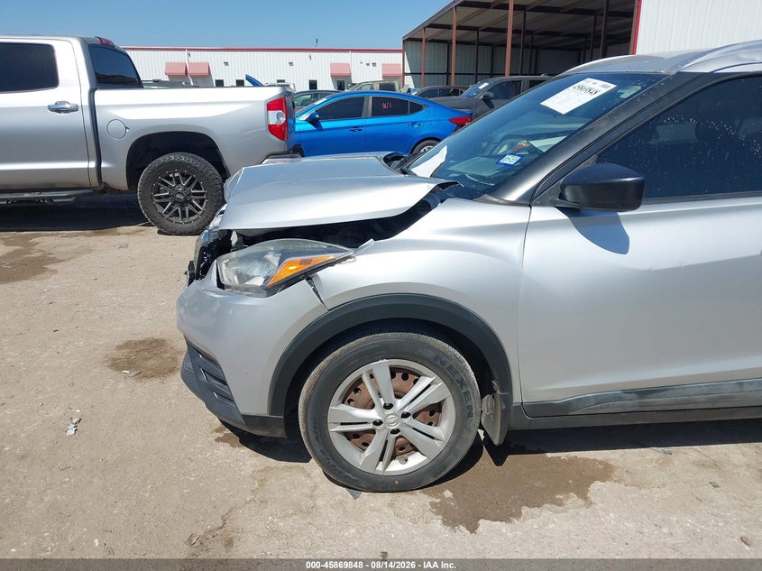 2018 NISSAN KICKS auction photo 6