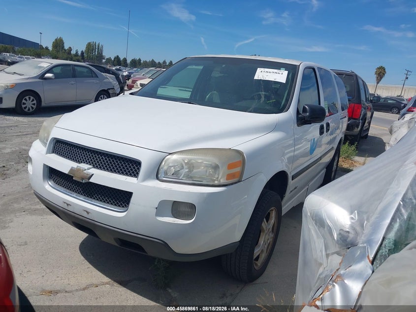 2008 CHEVROLET UPLANDER auction photo 2