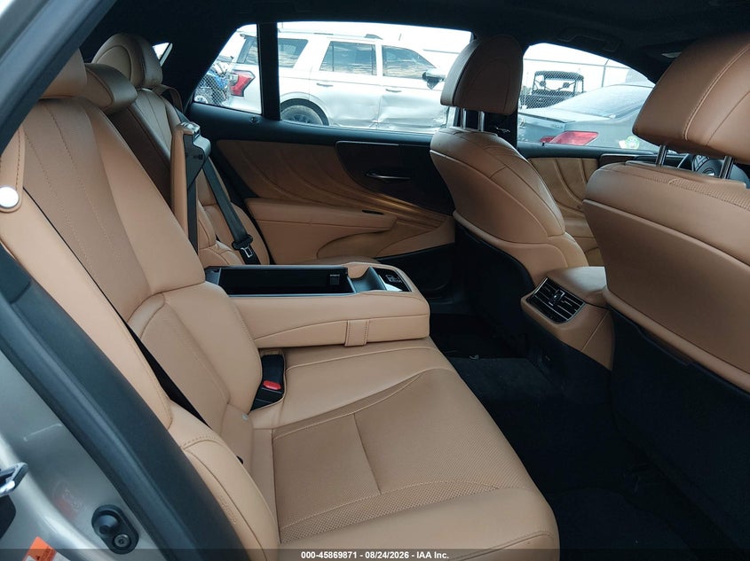 2021 LEXUS LS 500 auction photo 8