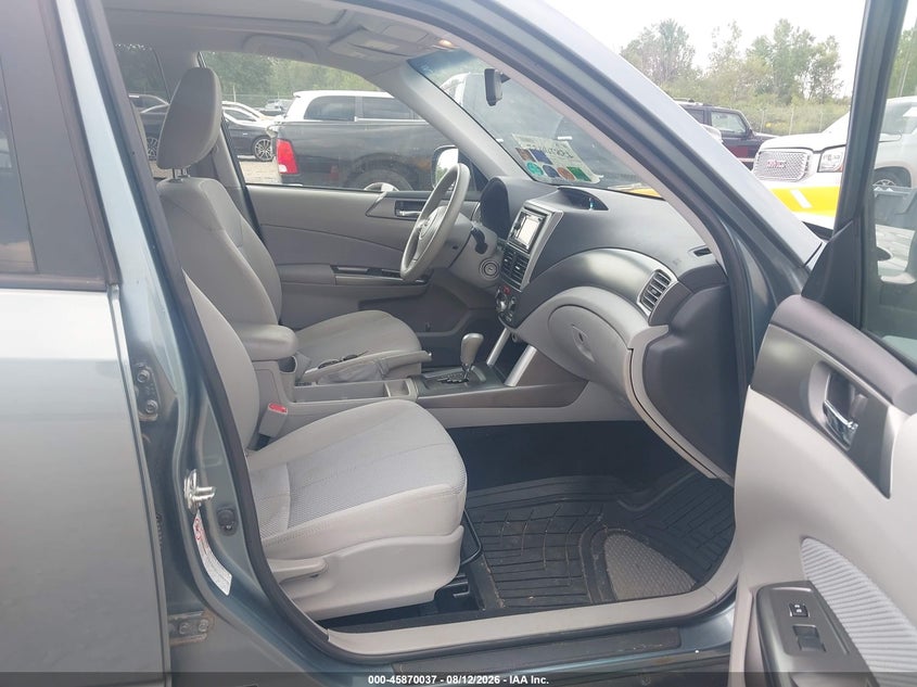 2011 SUBARU FORESTER auction photo 5