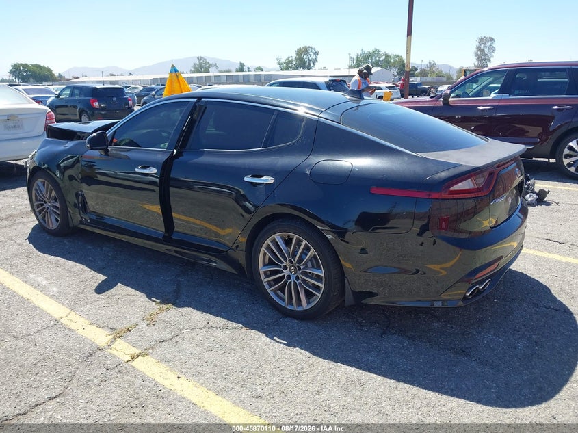 2018 KIA STINGER auction photo 3