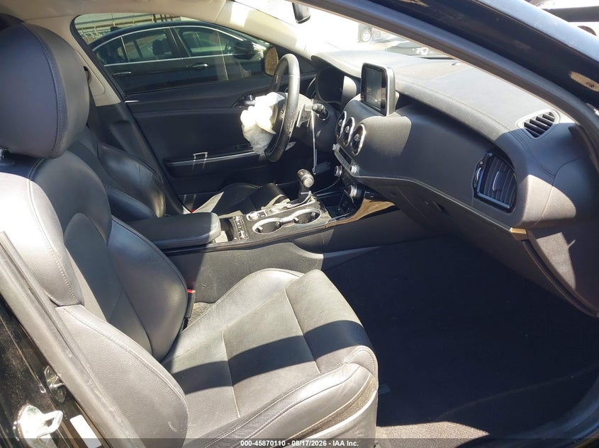 2018 KIA STINGER auction photo 5