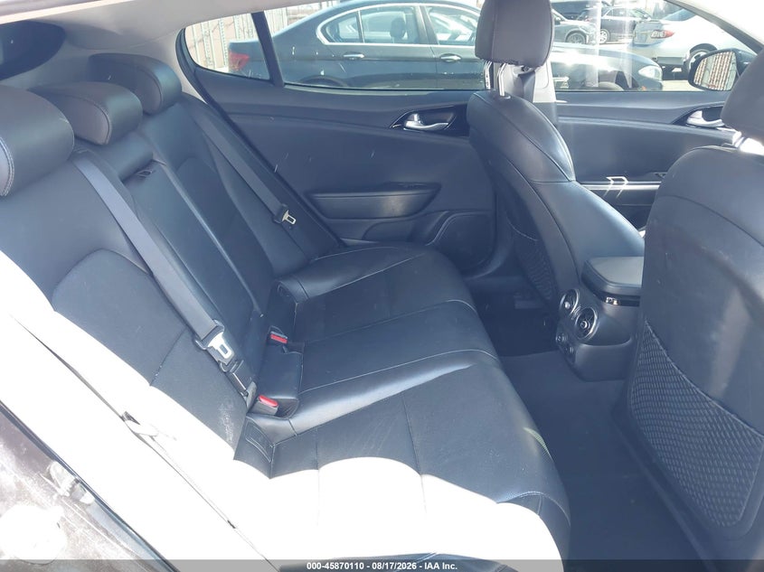 2018 KIA STINGER auction photo 8