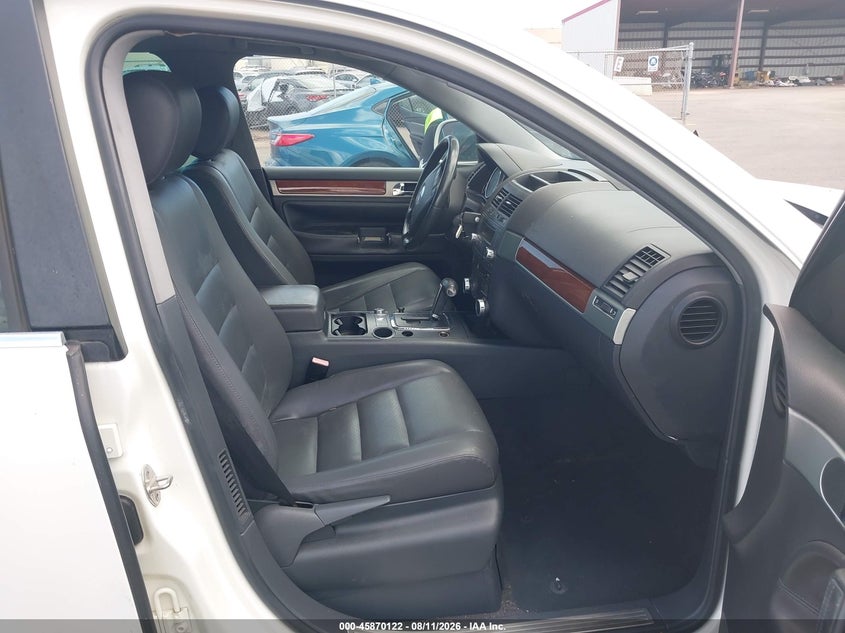 2006 VOLKSWAGEN TOUAREG auction photo 5