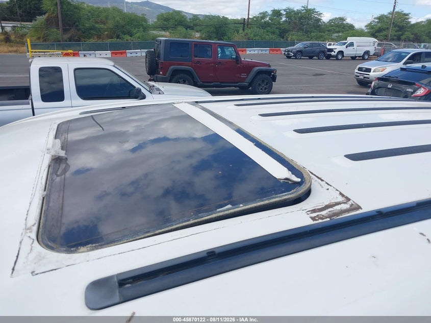 2006 VOLKSWAGEN TOUAREG auction photo 6