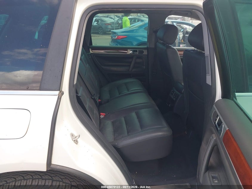 2006 VOLKSWAGEN TOUAREG auction photo 8