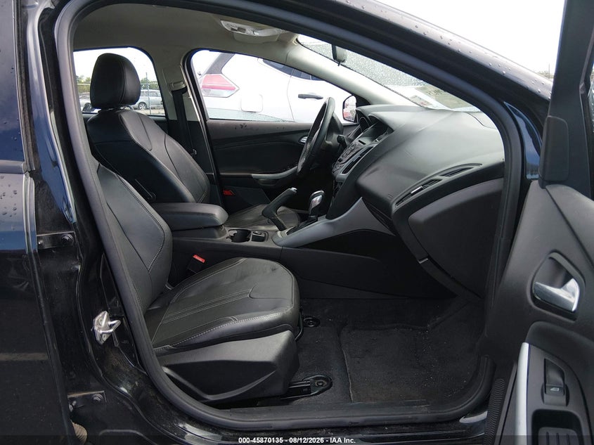 2014 FORD FOCUS auction photo 5