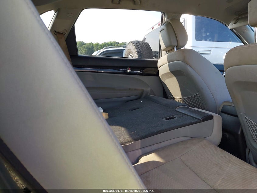 2013 KIA SORENTO auction photo 8