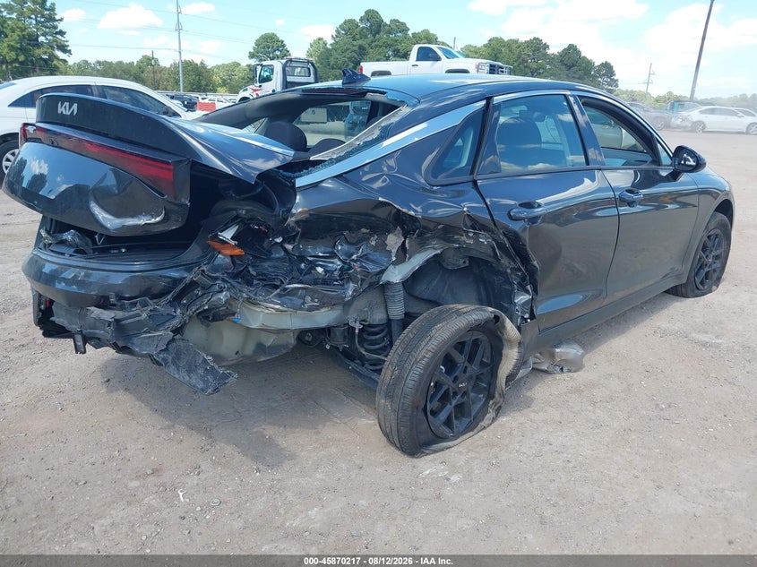 2026 KIA K5 auction photo 4