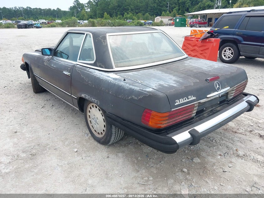 1985 MERCEDES-BENZ 380 auction photo 3