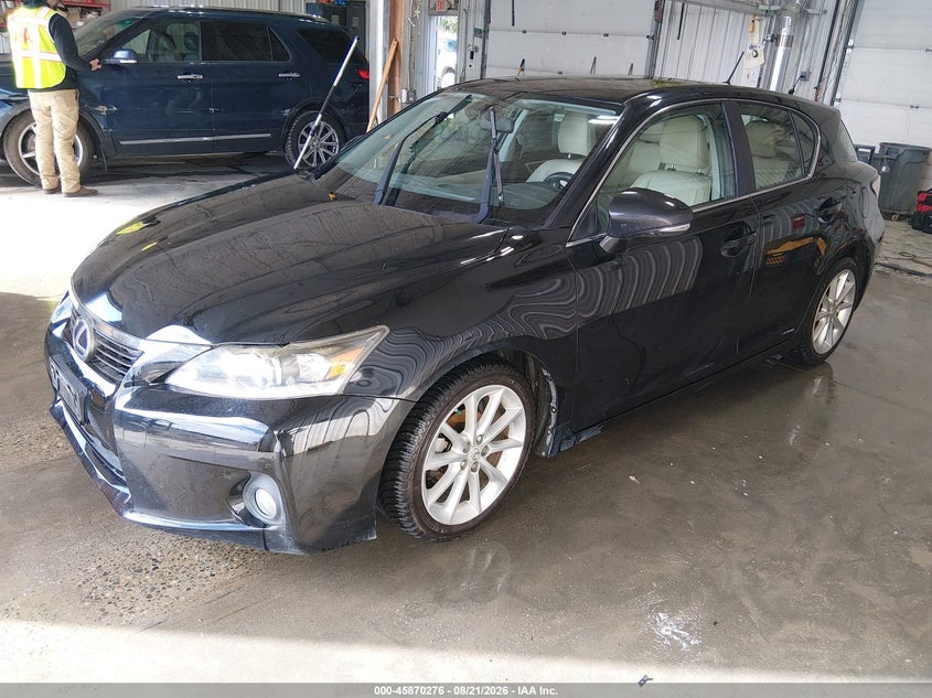 Vin: jthkd5bh5d2129194, lot: 46369246, lexus ct 200h 20132