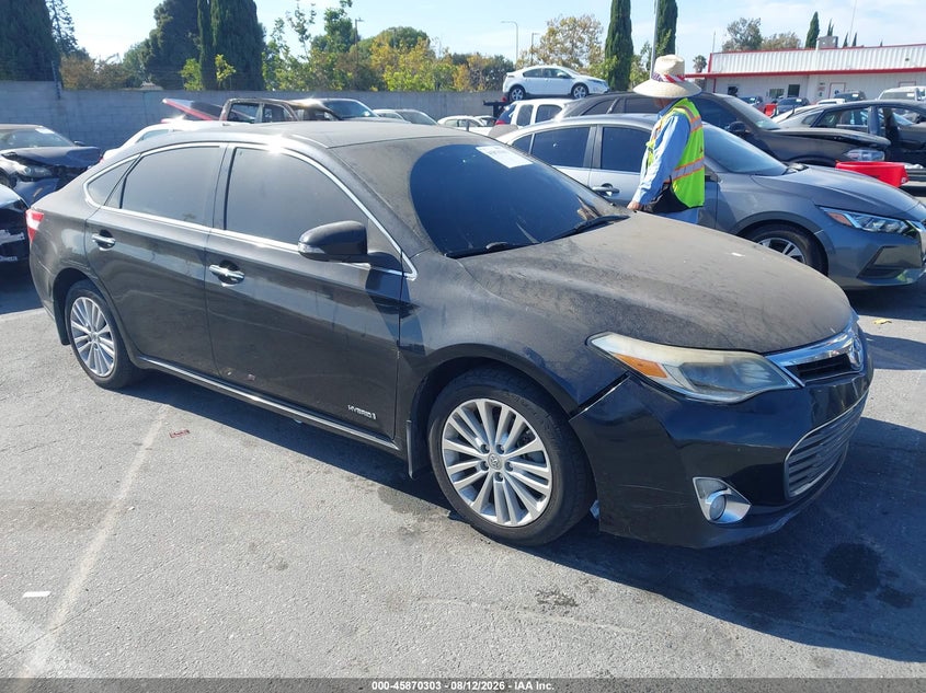 2013 TOYOTA AVALON HYBRID auction photo 1