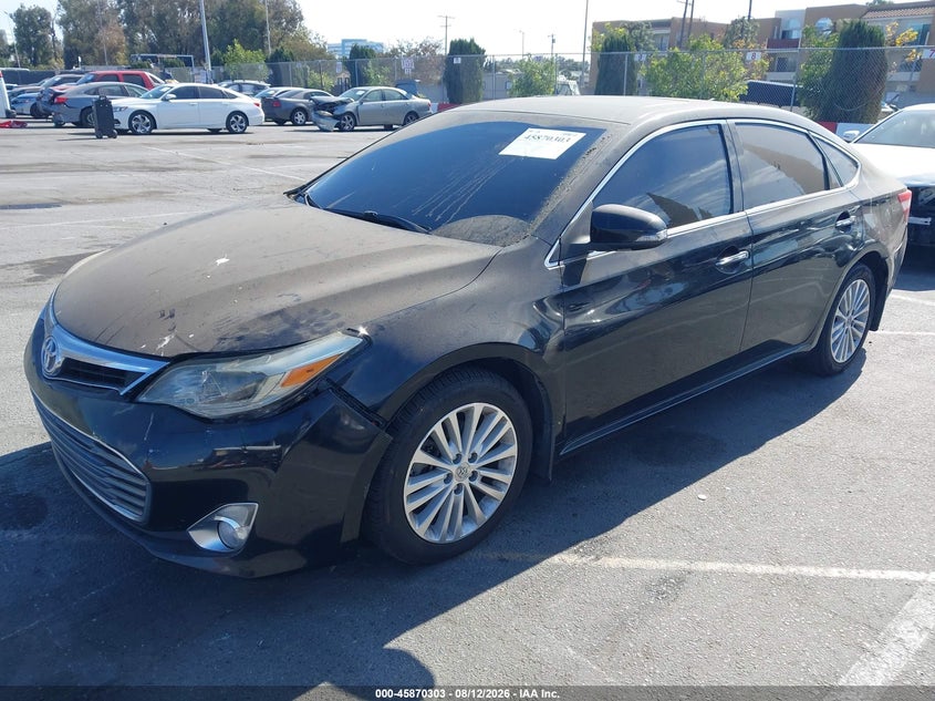 2013 TOYOTA AVALON HYBRID auction photo 2
