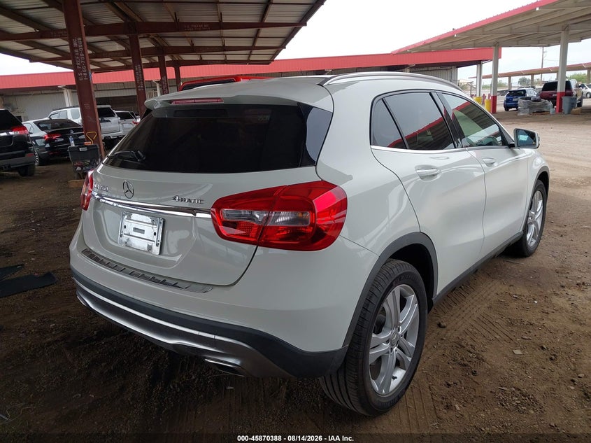 2016 MERCEDES-BENZ GLA 250 — zdjęcie 4