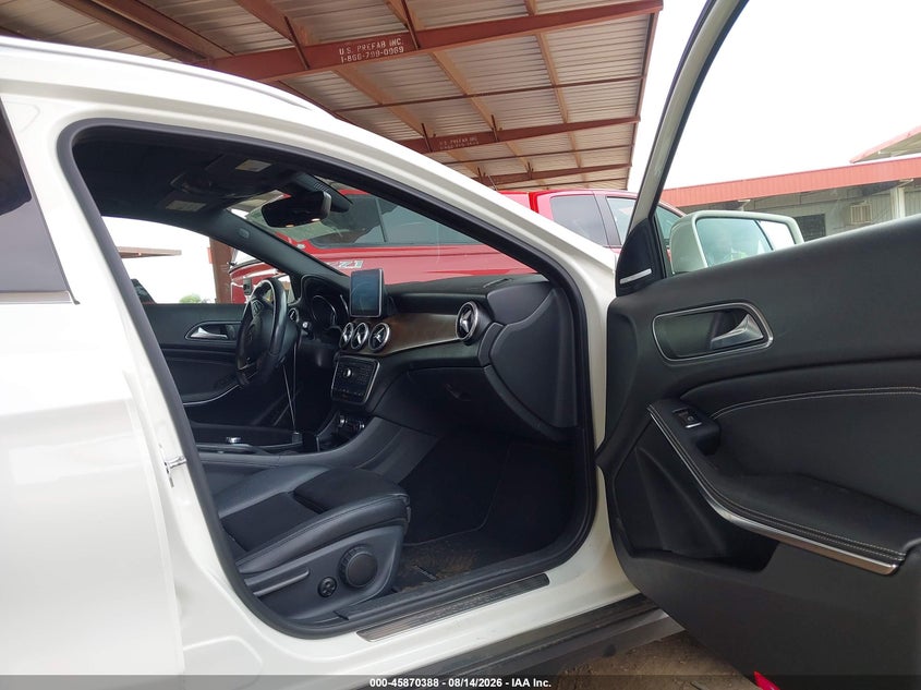 2016 MERCEDES-BENZ GLA 250 — zdjęcie 5