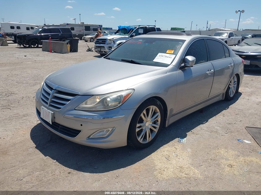 2013 HYUNDAI GENESIS auction photo 2