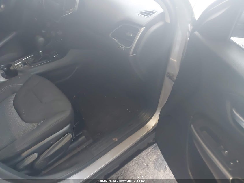 JEEP CHEROKEE 2019 VIN 1C4PJLCXXKD272296