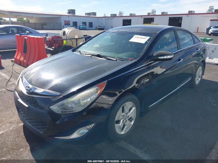 2012 HYUNDAI SONATA HYBRID auction photo 2