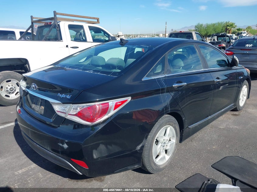 2012 HYUNDAI SONATA HYBRID auction photo 4