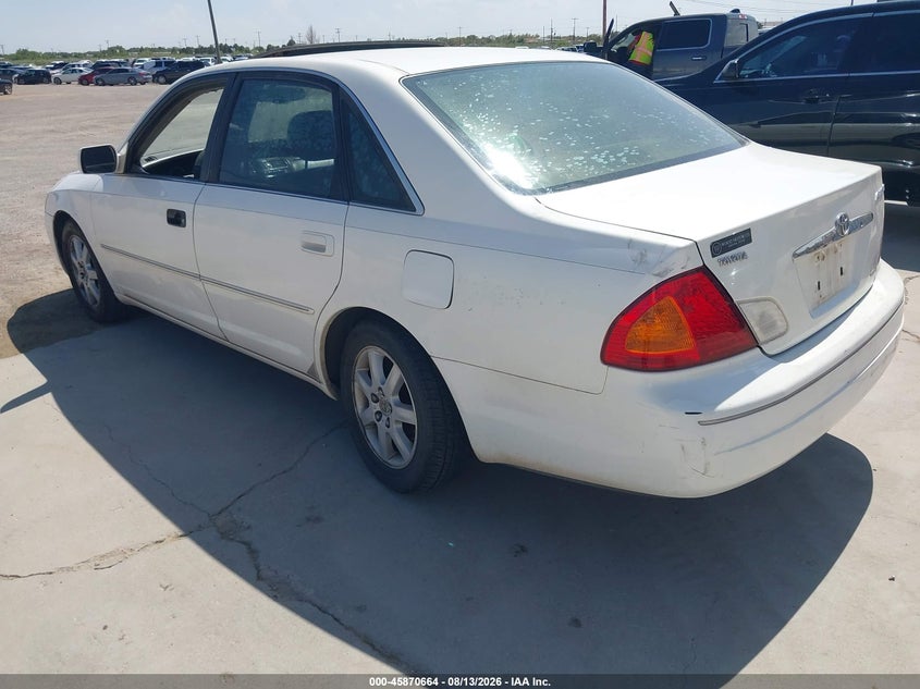 2000 TOYOTA AVALON auction photo 3