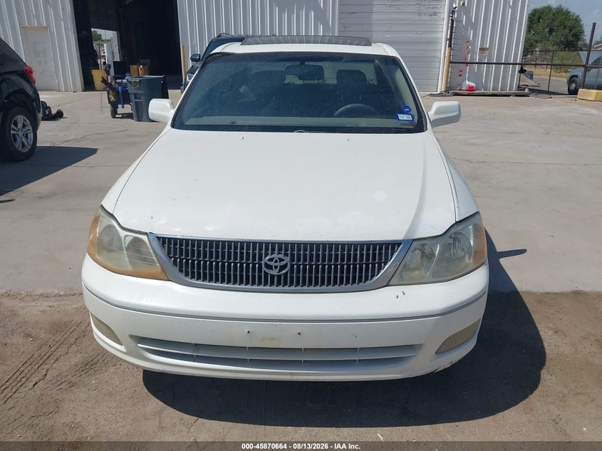 2000 TOYOTA AVALON auction photo 6