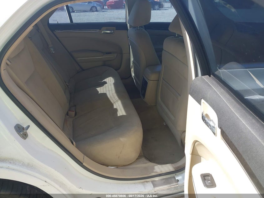 2012 CHRYSLER 300 auction photo 8