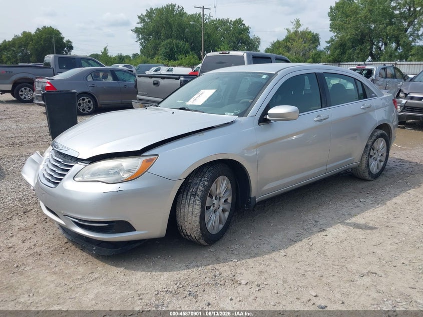 2011 CHRYSLER 200 auction photo 2