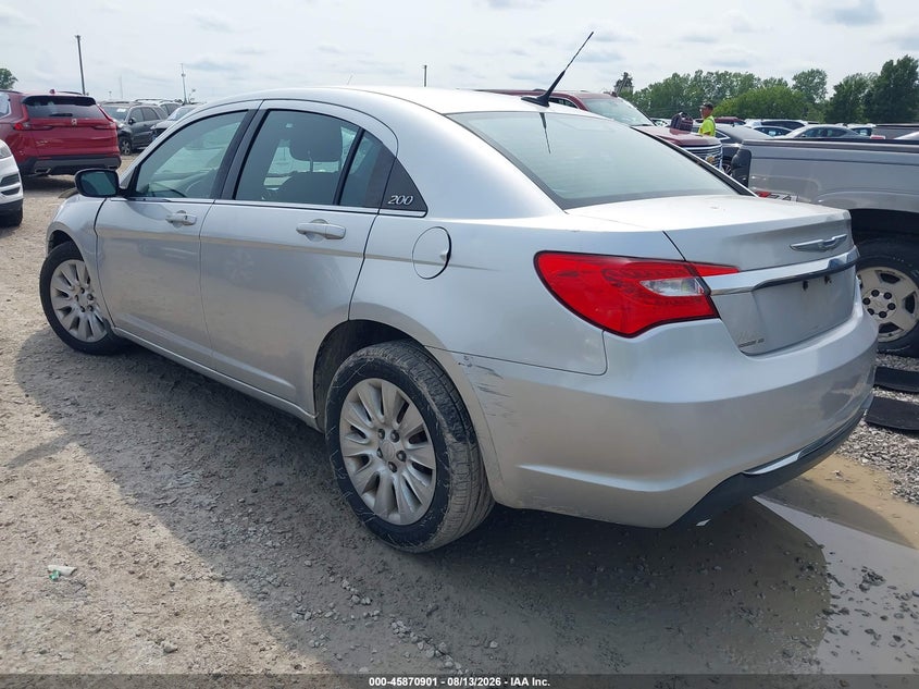 2011 CHRYSLER 200 auction photo 3