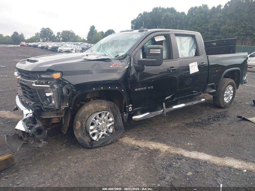 2024 Chevrolet Silverado, Rollover, IAAI, VIN 2GC4YNE79R1256233 — photo 2