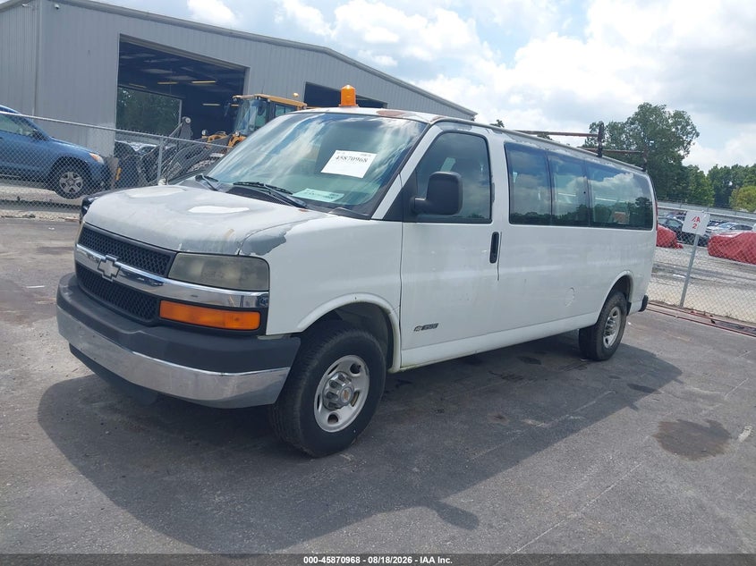 2003 Chevrolet Express, Обычный износ, IAAI, VIN 1GAHG39U031111922 — фото 2